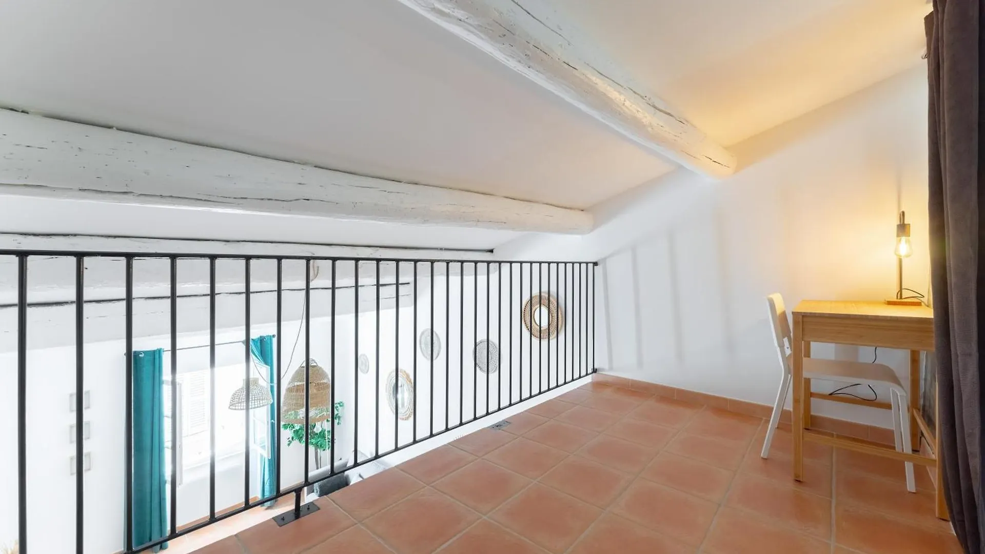 Appart Spacieux Au Coeur Du Panier Marseille France