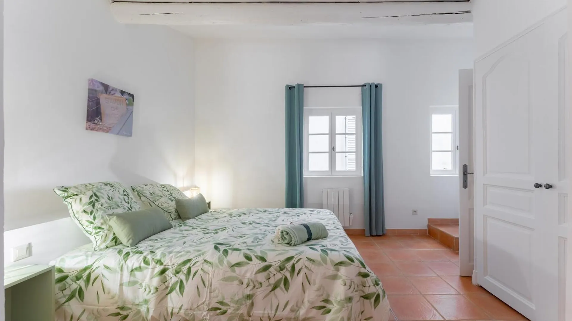 Appart Spacieux Au Coeur Du Panier Marseille Apartment